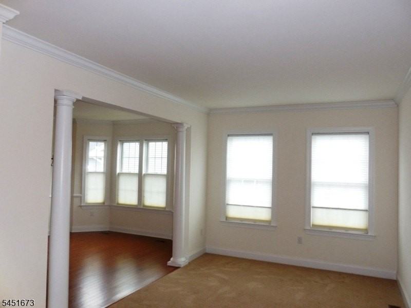 9 Comstock Ln - Photo 2 of 20