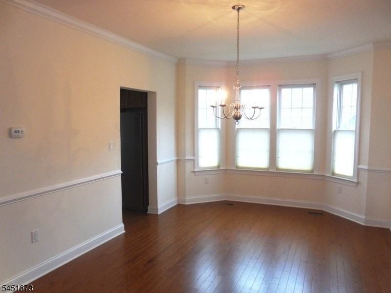9 Comstock Ln - Photo 4 of 20