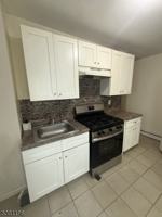 featured image of 1066 William St #1R