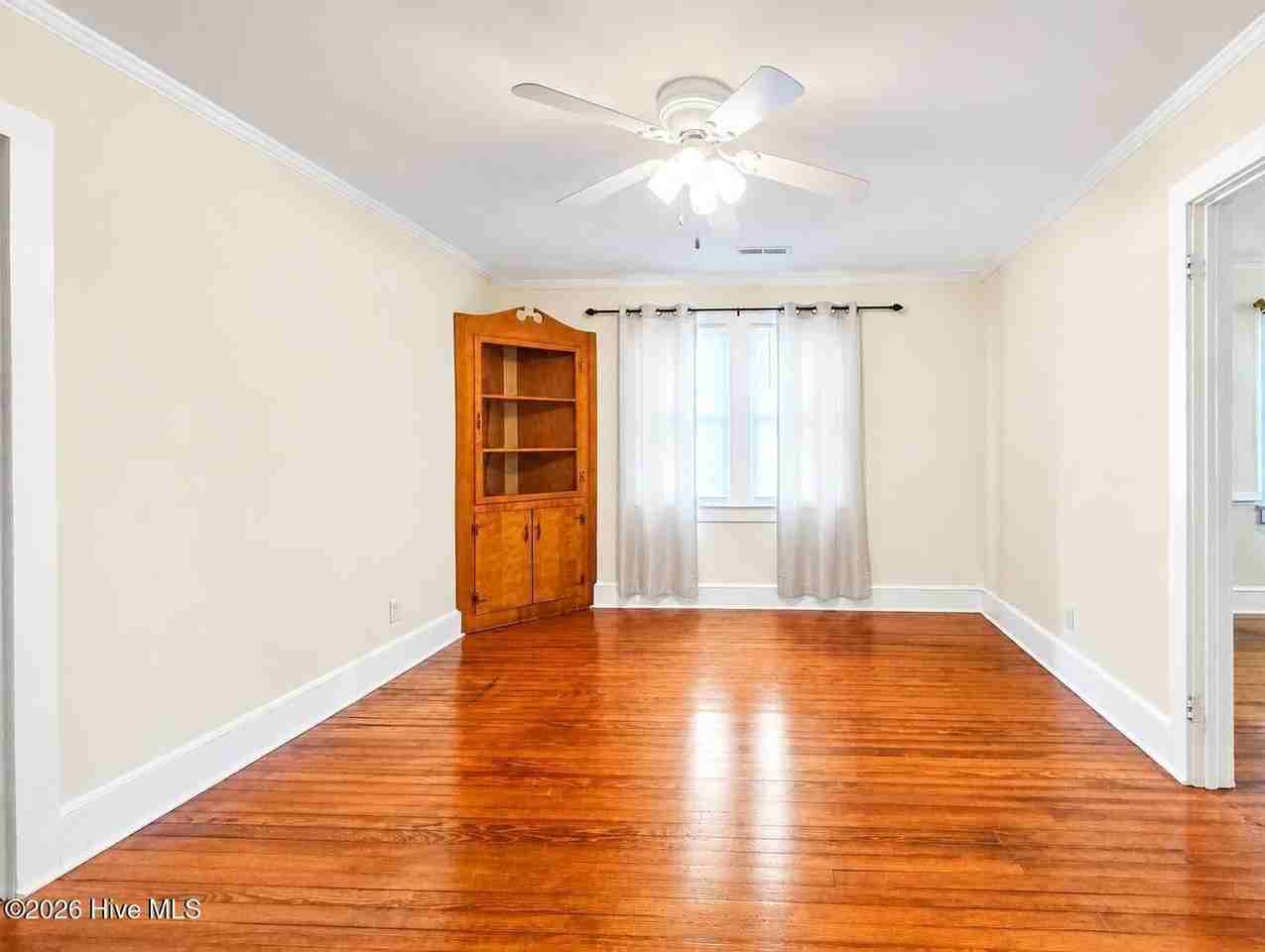 546 Meadstown Rd - Photo 7 of 15