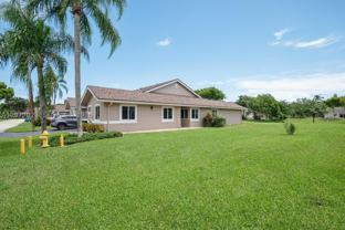 5200 W Lakes Dr - Photo 1 of 1