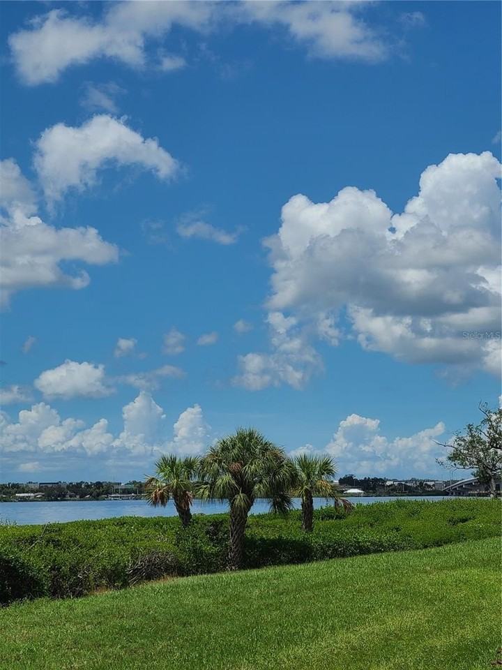1030 Tidewater Shores Loop #402 - Photo 4 of 29