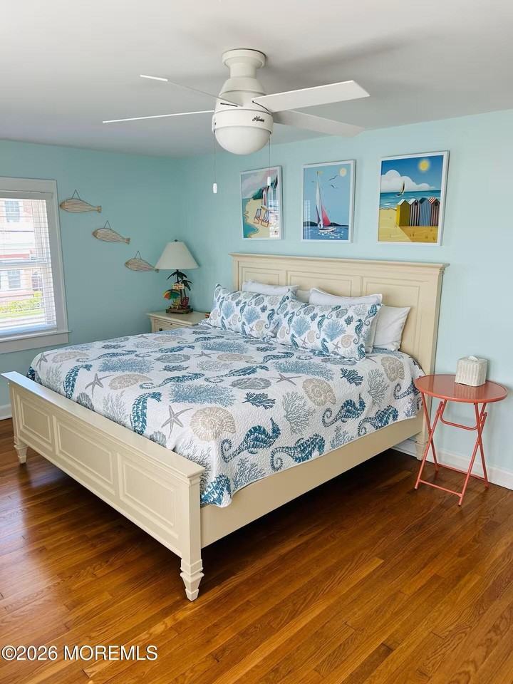 16 N Bayview Ave - Photo 6 of 33