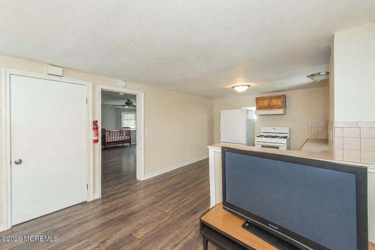 9 Central Ave - Photo 5 of 20