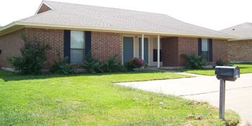 featured image of 225 Summit Dr #A