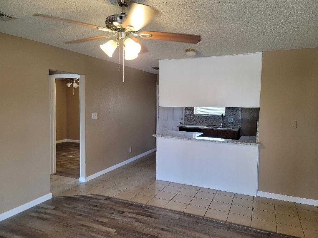 225 Summit Dr #A - Photo 2 of 6