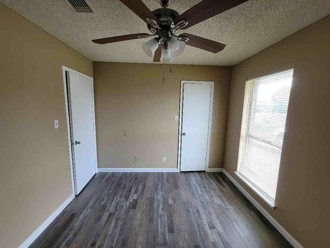225 Summit Dr #A - Photo 4 of 6