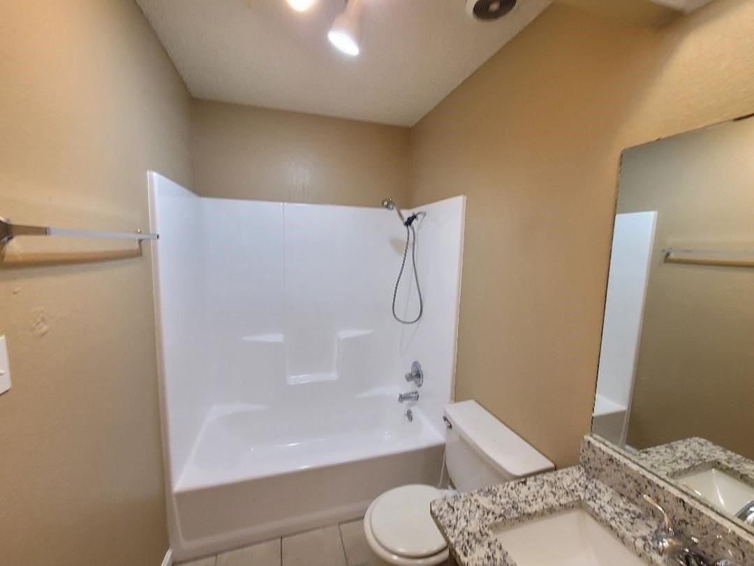 225 Summit Dr #A - Photo 5 of 6