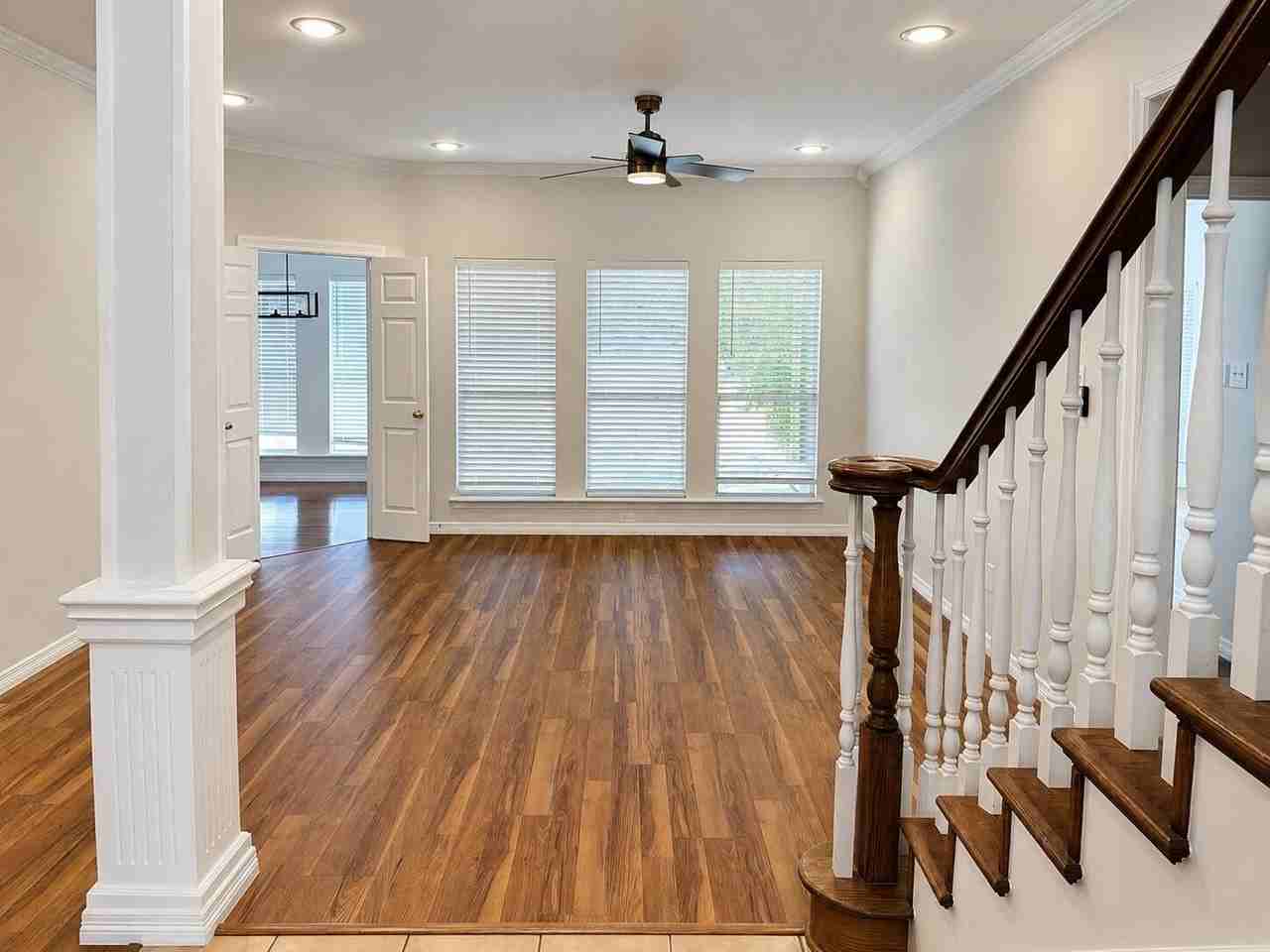 1415 E Dove Rd - Photo 4 of 31