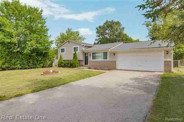 348 Decca Dr - Photo 3 of 50
