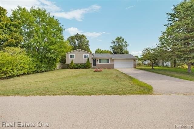 348 Decca Dr - Photo 4 of 50
