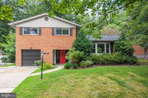 featured image of 9813 Inglemere Dr