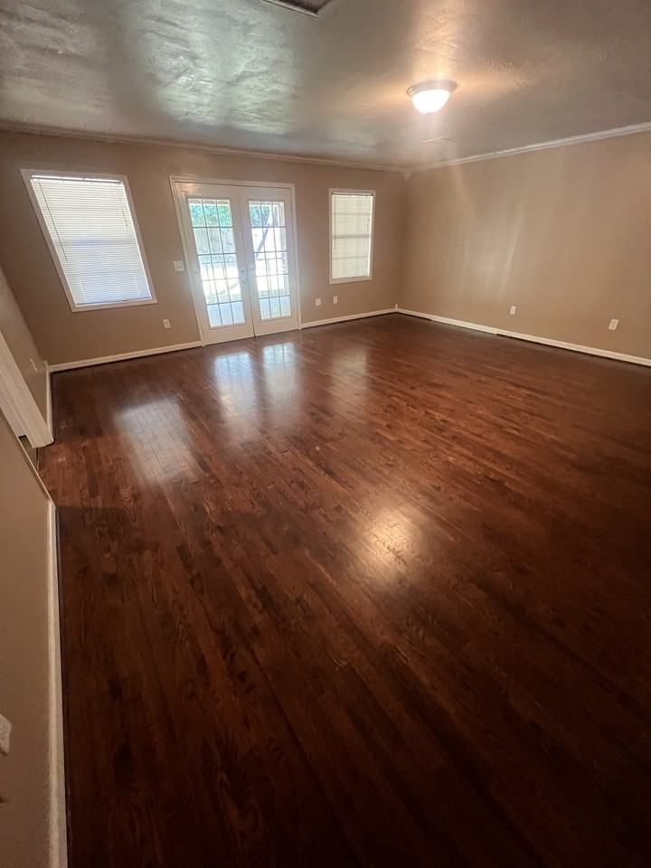 2224 Redtop Ave #10 - Photo 6 of 17