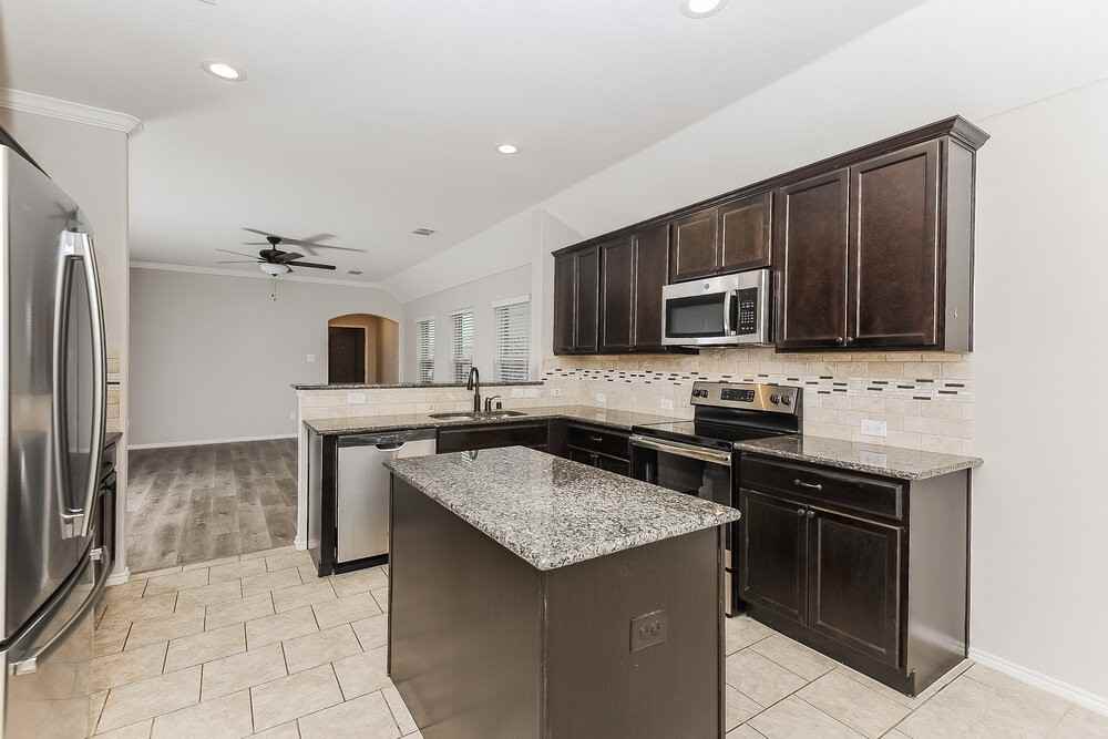 505 Pawnee St - Photo 6 of 16