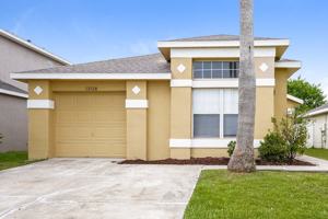 featured image of 13318 Greenpointe Dr