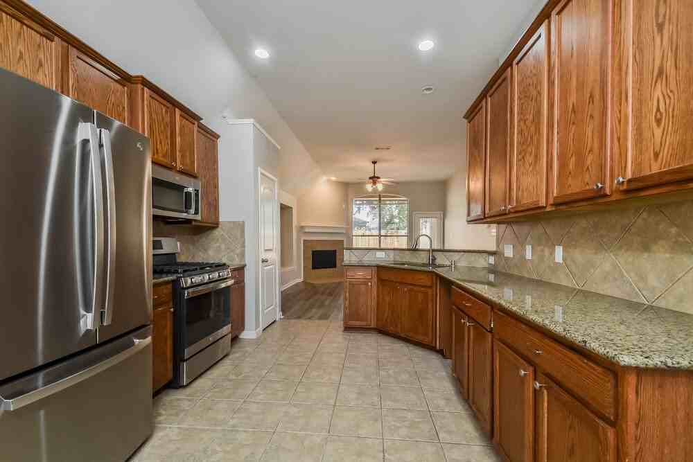 1409 Mockingbird Dr - Photo 7 of 17