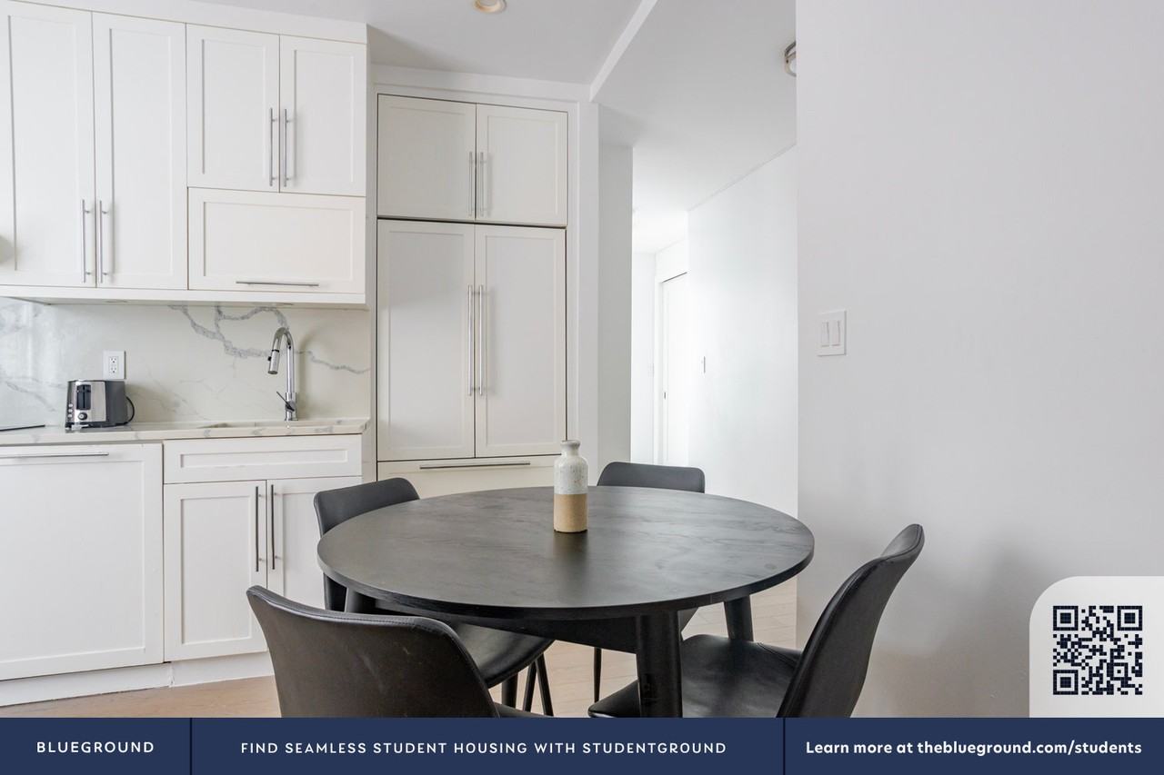 915 West End Avenue - Photo 7 of 36