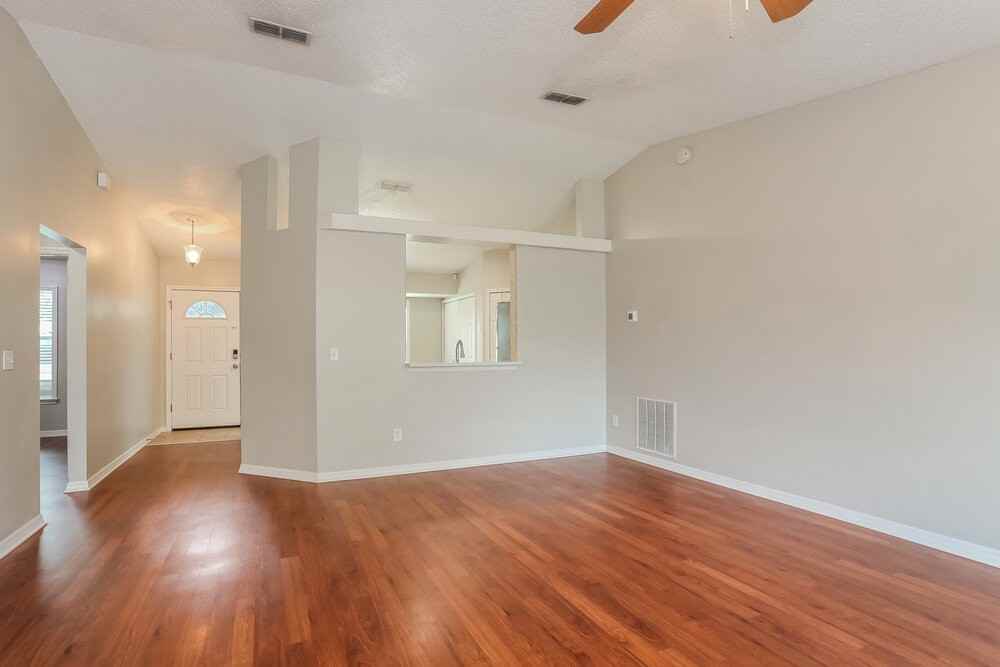 8256 Teaticket Dr - Photo 4 of 16