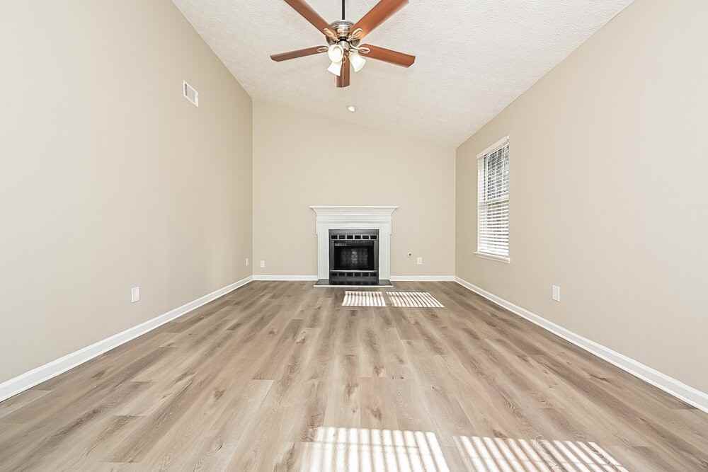 245 Marcliff Ct - Photo 5 of 17