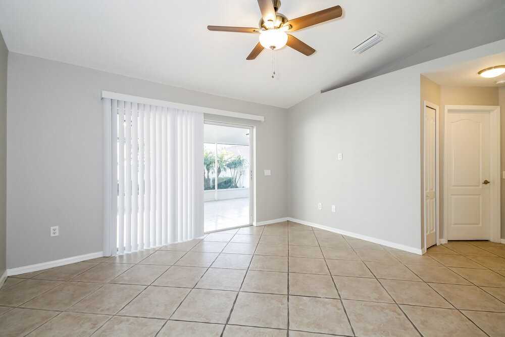 25151 Seven Rivers Cir - Photo 3 of 14