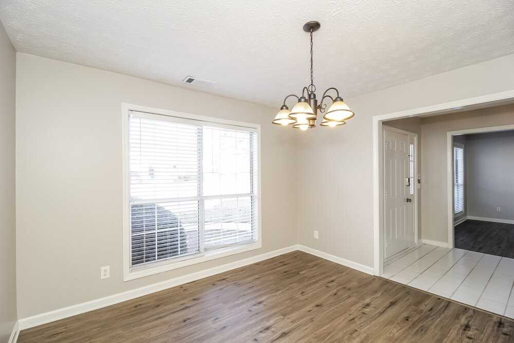 4505 Legend Hollow Ln - Photo 6 of 17