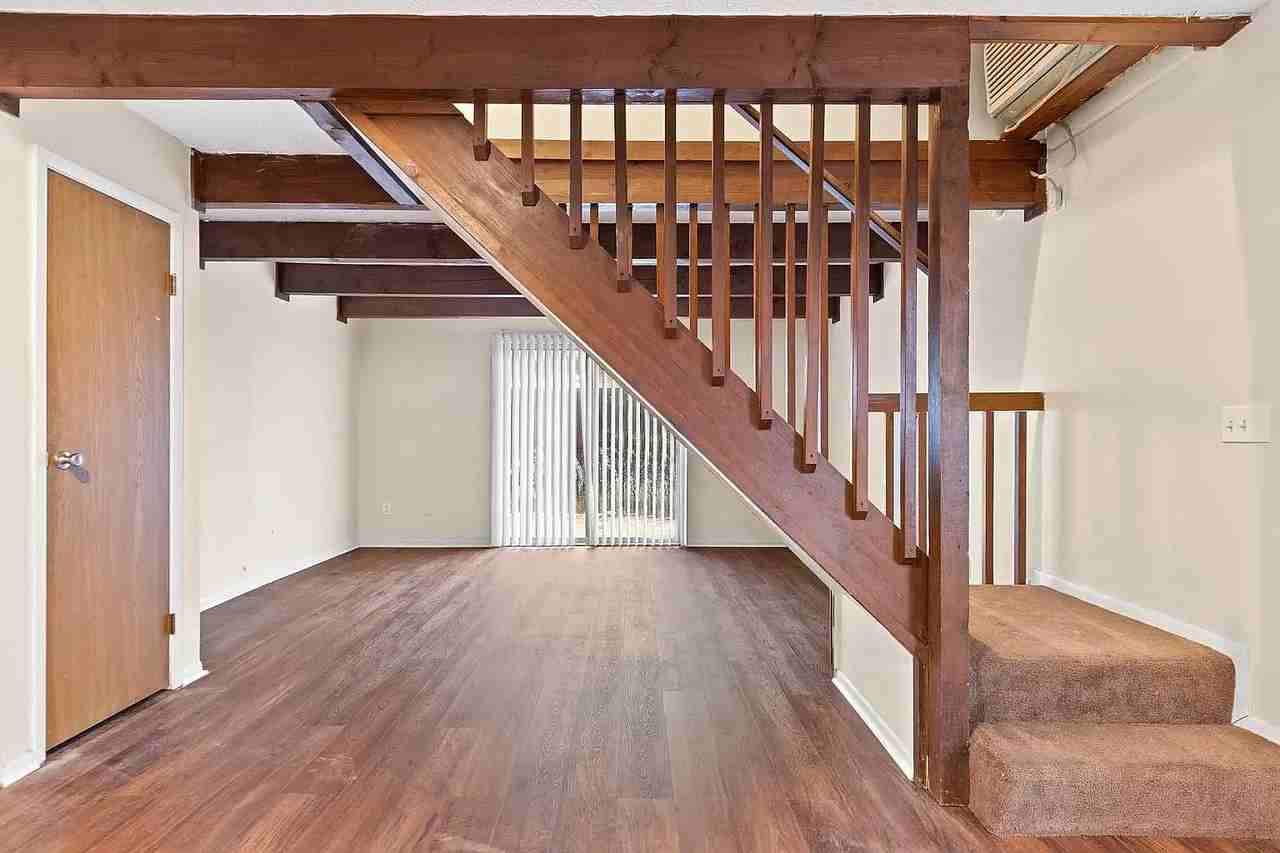 1031 Brooks End Ct #1031 - Photo 2 of 9