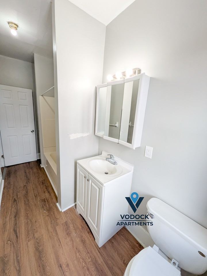 1123 Main Street #9 - Photo 3 of 10