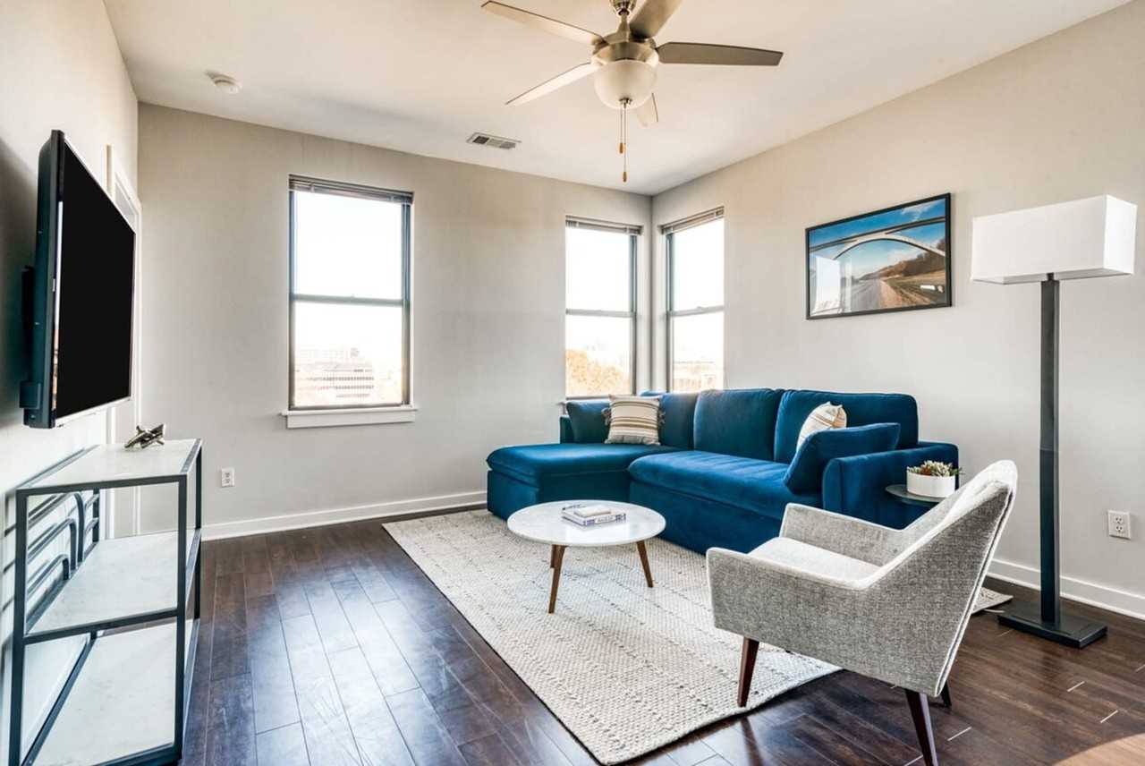 1016 18th Avenue South - Photo 4 of 40
