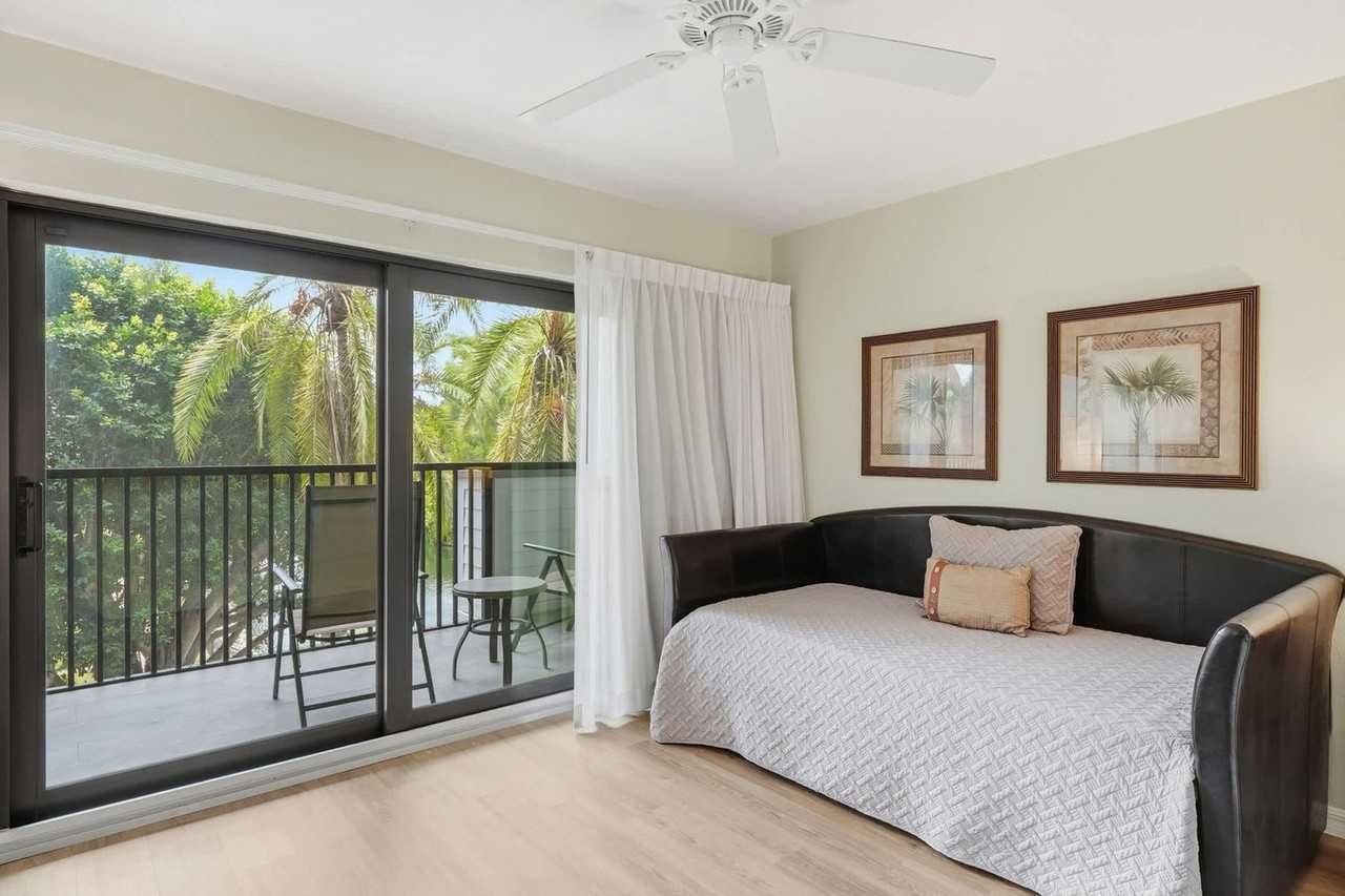 600 Neapolitan Way - Photo 6 of 34