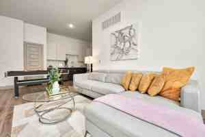 featured image of 18210 Park Row Dr