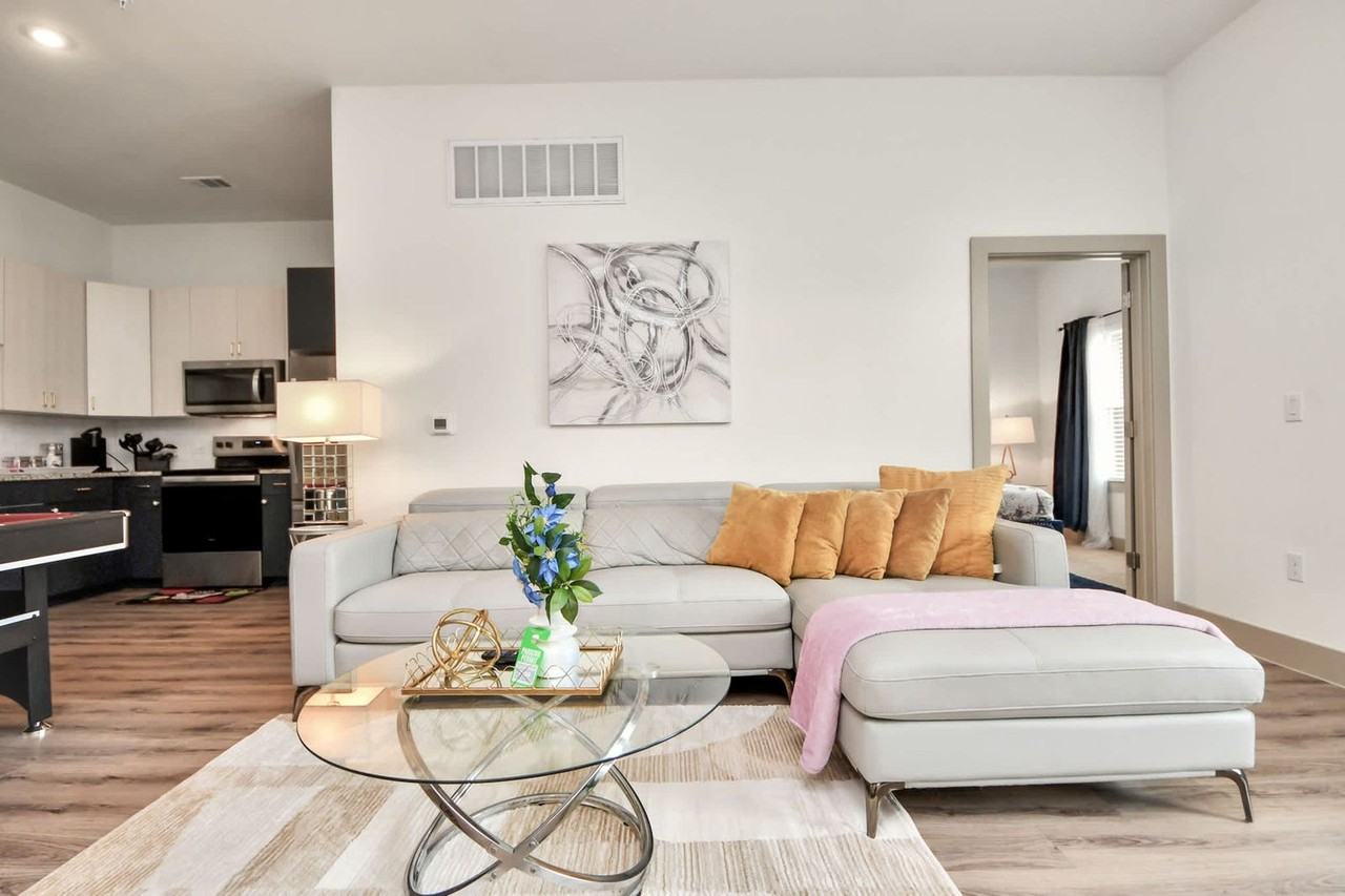 18210 Park Row Dr #1604264P - Photo 6 of 37