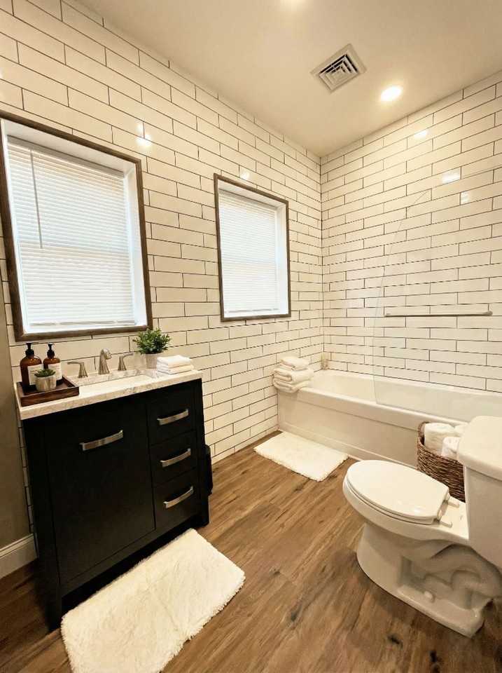 706 N Franklin St #1604261P - Photo 5 of 8