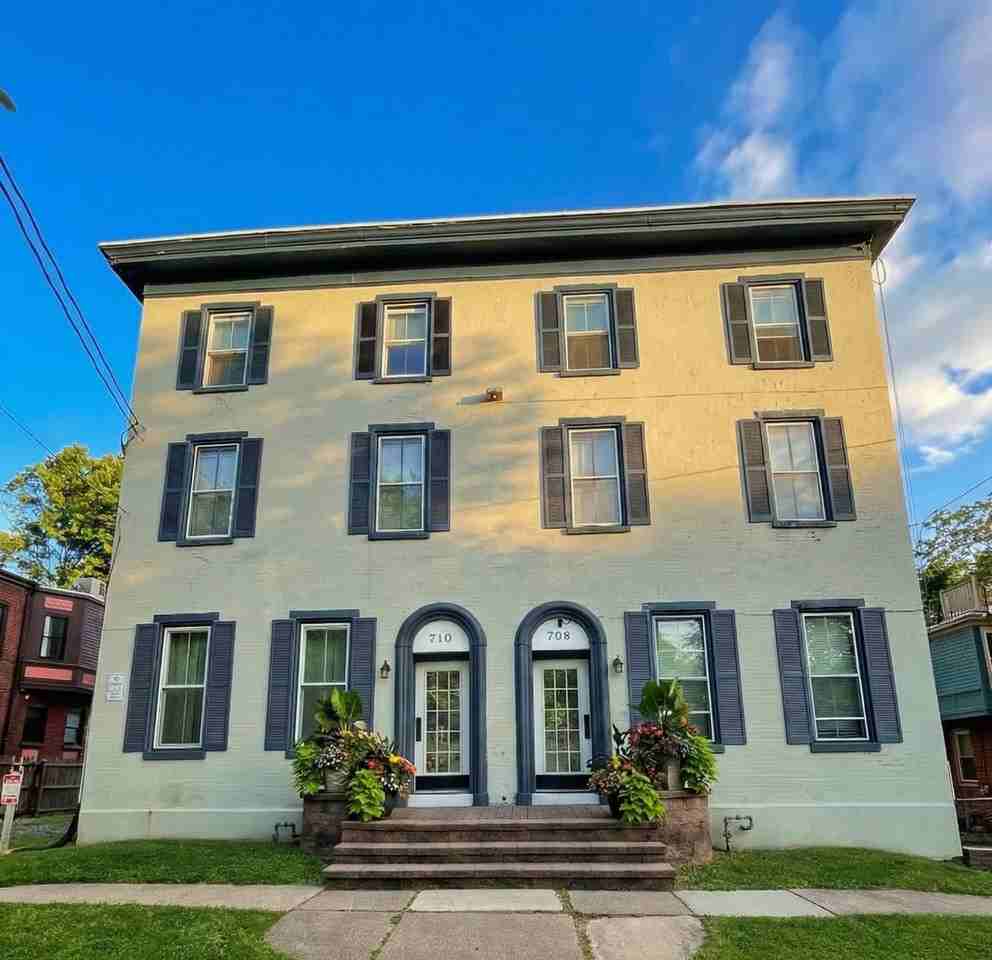 706 N Franklin St #1604261P - Photo 7 of 8
