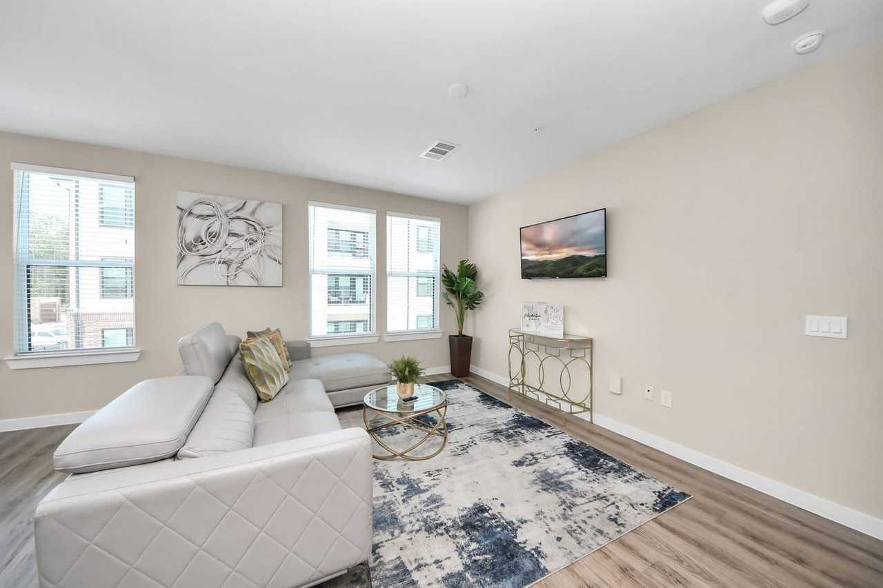 1800 Central Pine St #1604309P - Photo 2 of 46