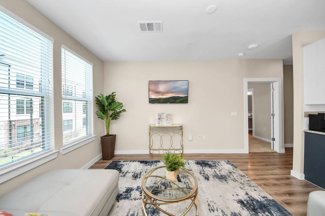 1800 Central Pine St #1604309P - Photo 3 of 46