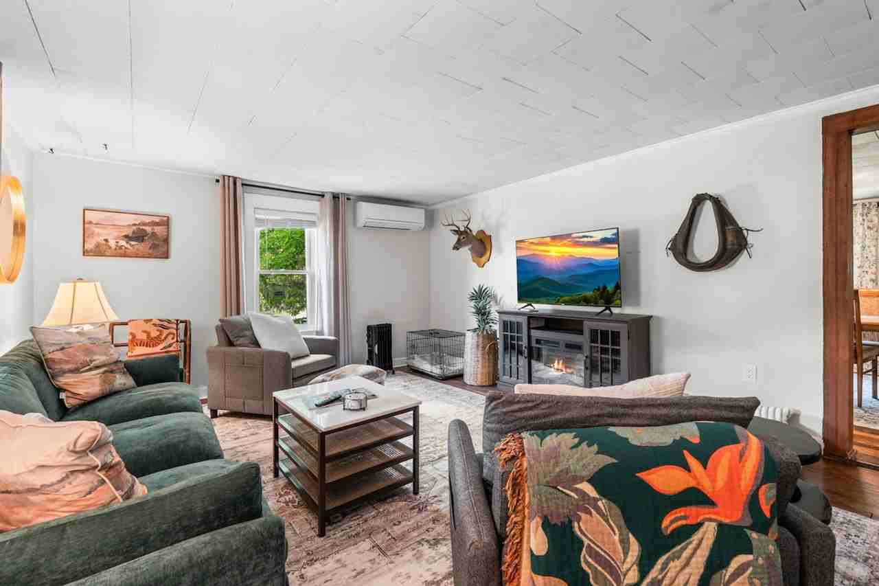 40 Painter Rd #1611016P - Photo 4 of 36