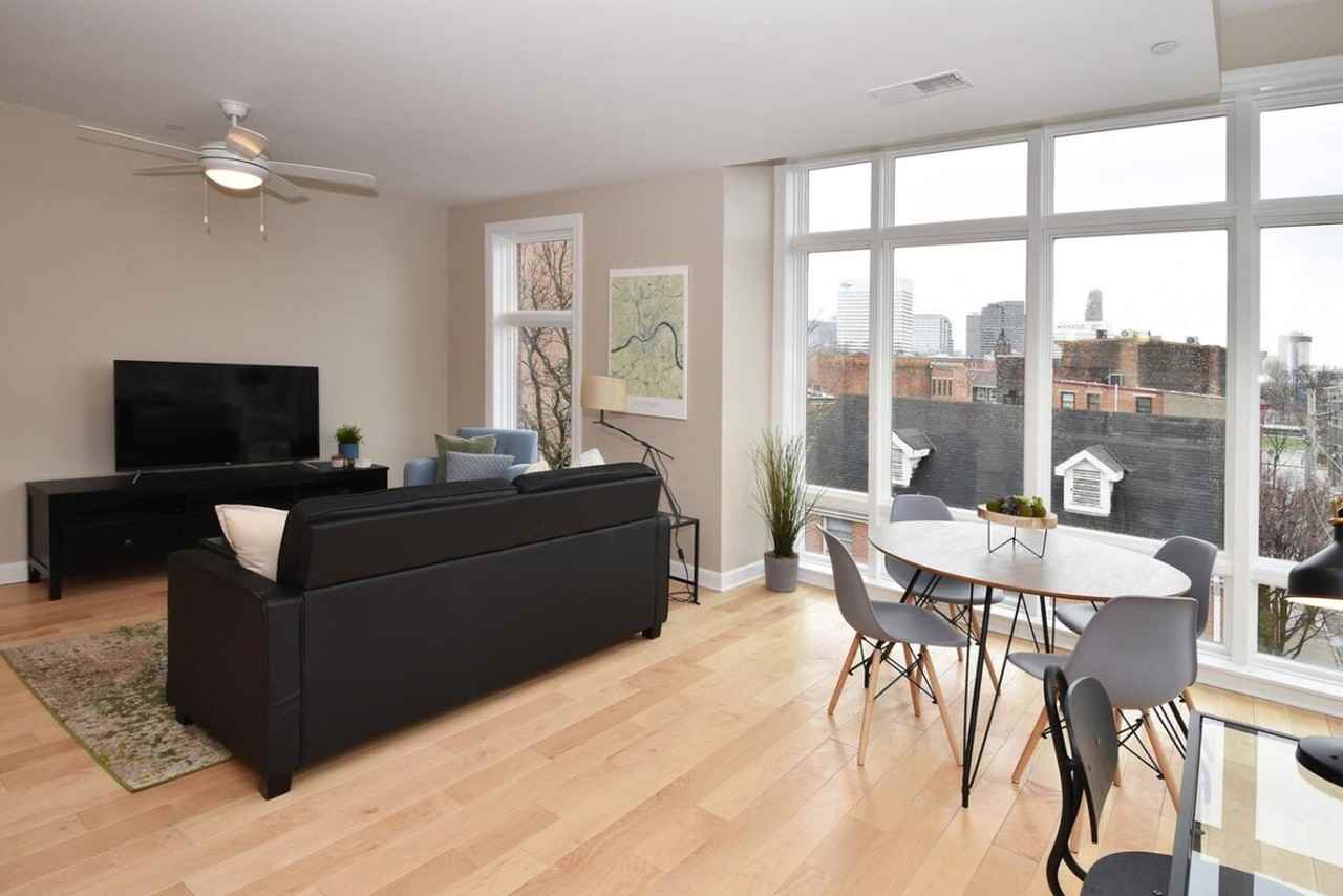 118 W 15th St #1622259P - Photo 4 of 20