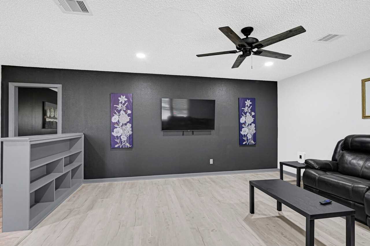 1806 Clayton Dr #1603449P - Photo 4 of 41