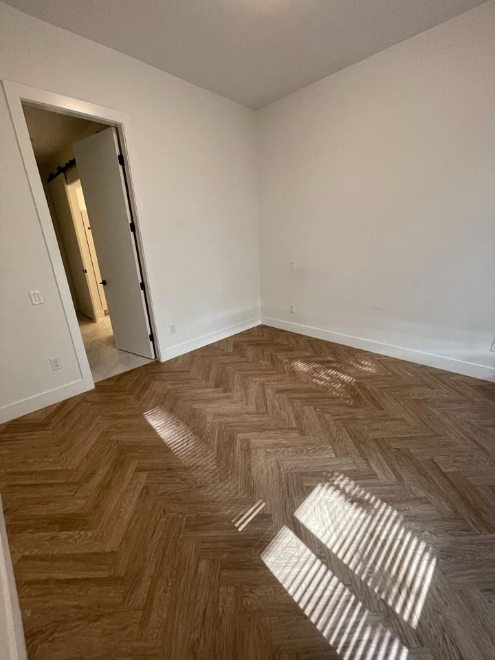13933 105 Boulevard - Photo 4 of 11