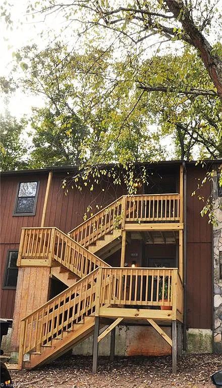 1504 Aspen Way - Photo 2 of 28