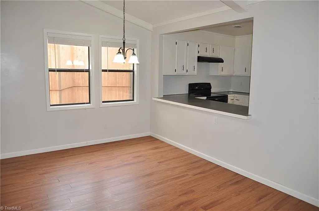1504 Aspen Way - Photo 6 of 28