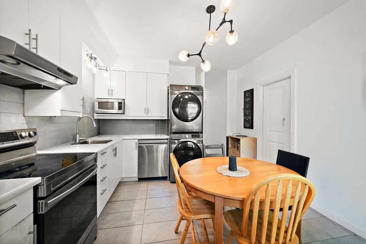 3384 Rue de Rushbrooke - Photo 4 of 14