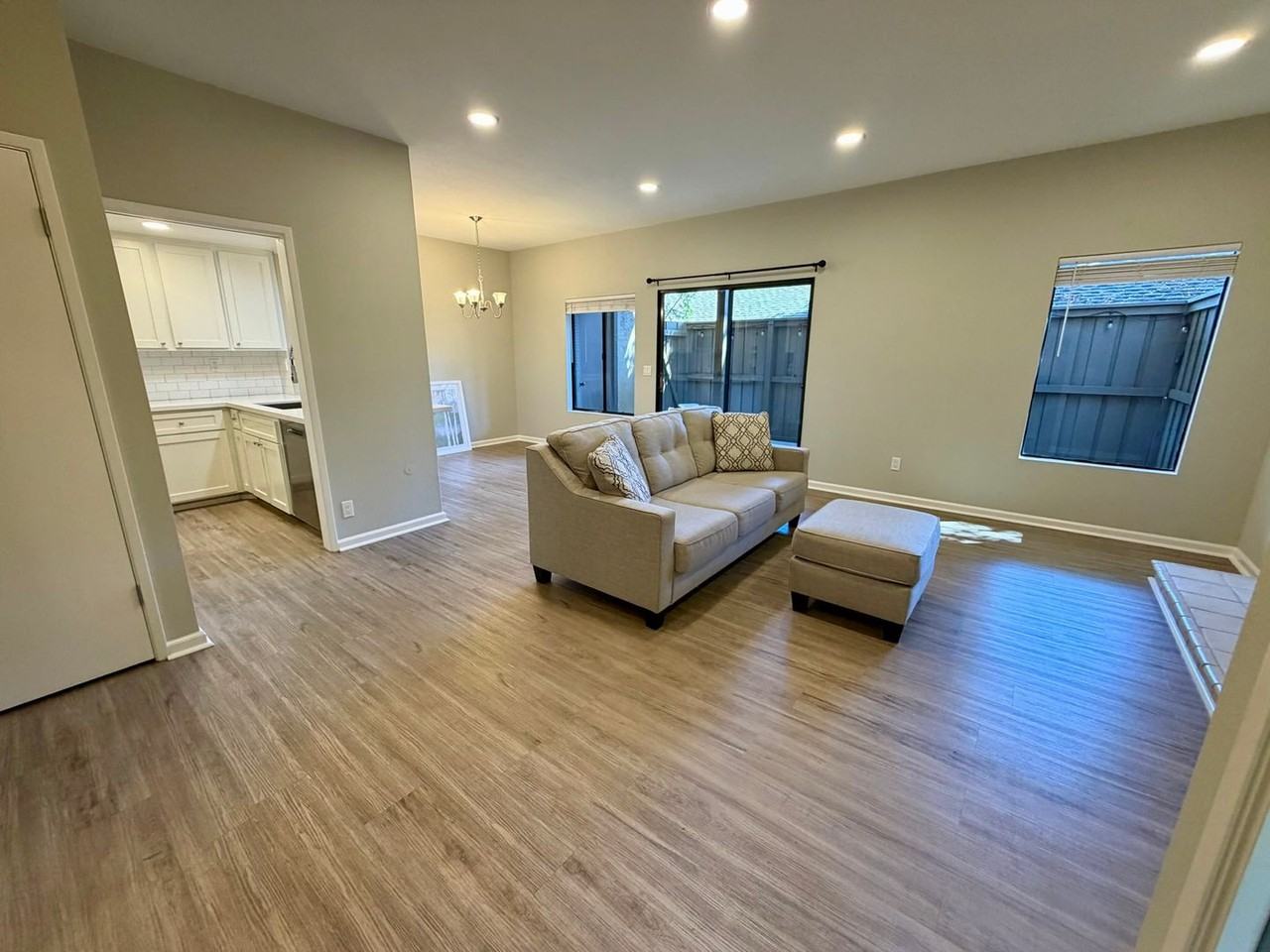 1837 Ashmeade Ct - Photo 6 of 35
