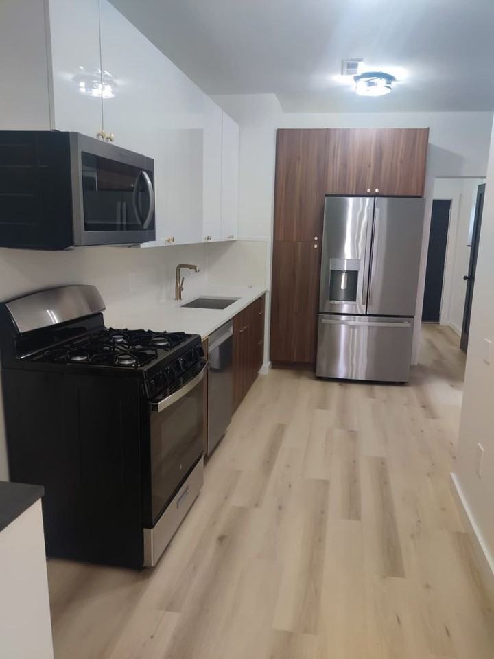 4824 N Carlisle St - Photo 3 of 6