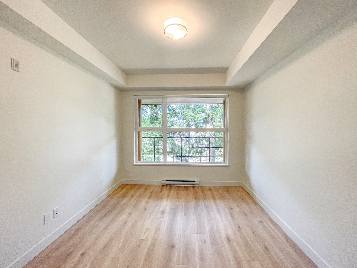 2620 152 Street #405 - Photo 6 of 10