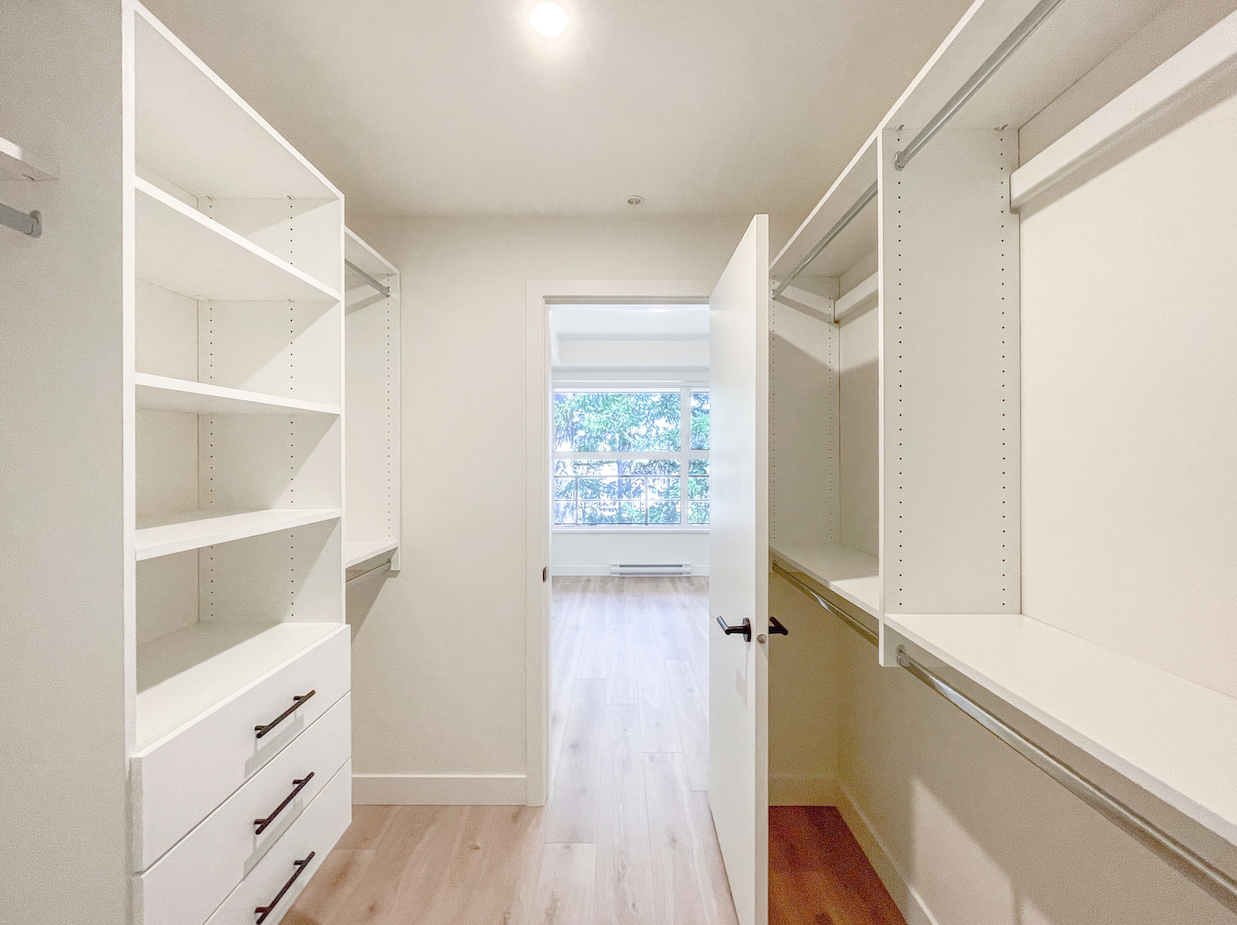 2620 152 Street #405 - Photo 7 of 10