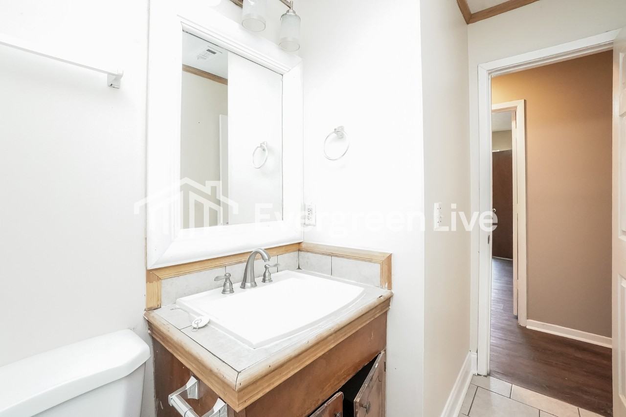 110 Larado Dr - Photo 6 of 15