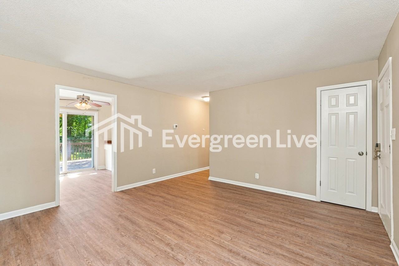 4103 Oakdale Ave - Photo 5 of 15