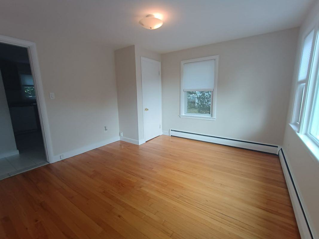 459 Appleton St - Photo 3 of 12