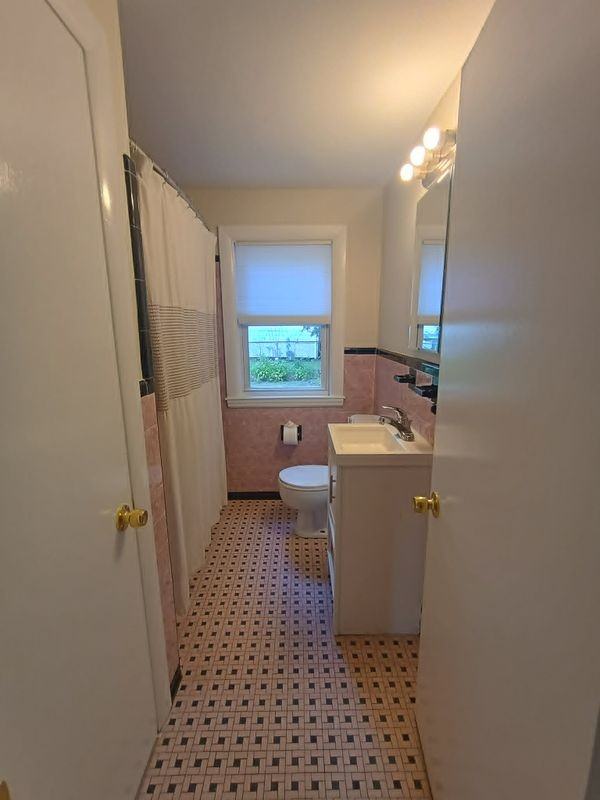 459 Appleton St - Photo 5 of 12